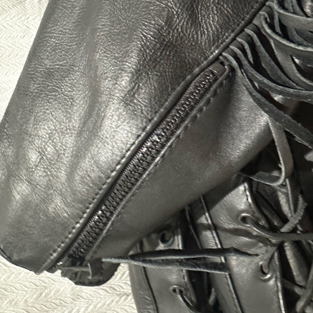 Unik Vtg Black Leather Fringe Jacket - Picture 10 of 16